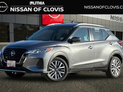 Certified 2023 Nissan Kicks SV image 1