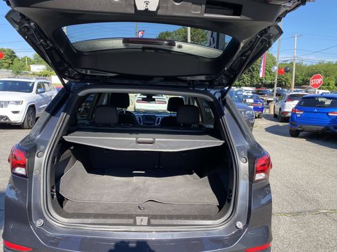 Used 2023 Chevrolet Equinox LT AWD/4WD image 5