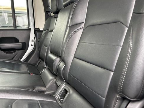 Used 2022 Jeep Gladiator Sport image 39