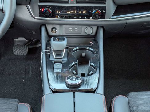 New 2026 Nissan Rogue SV AWD/4WD image 18