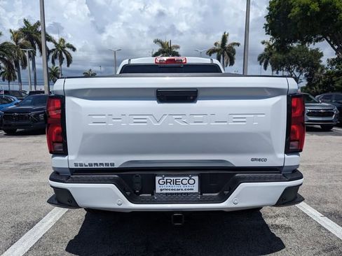 New 2025 Chevrolet Colorado LT w/ LT Convenience Package AWD/4WD image 10