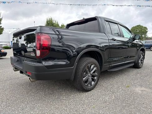 Used 2023 Honda Ridgeline Sport image 5