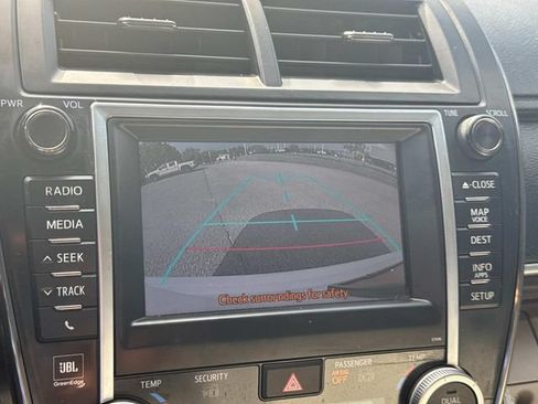 Used 2012 Toyota Camry XLE FWD image 36