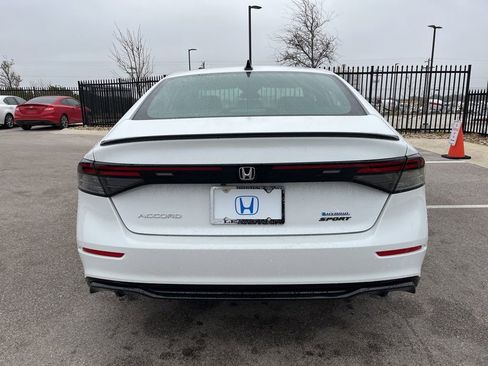 Used 2025 Honda Accord Sport image 5