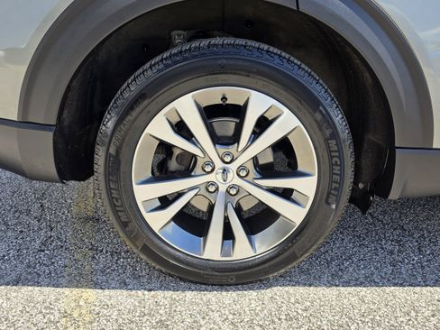 Used 2020 Ford Explorer Platinum AWD/4WD image 33