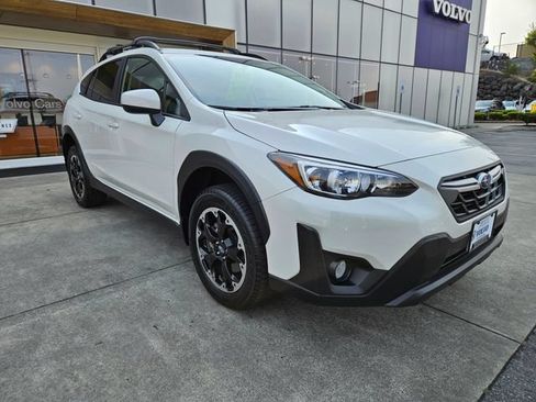 Used 2021 Subaru Crosstrek 2.0i Premium w/ Popular Package #2 AWD/4WD image 3
