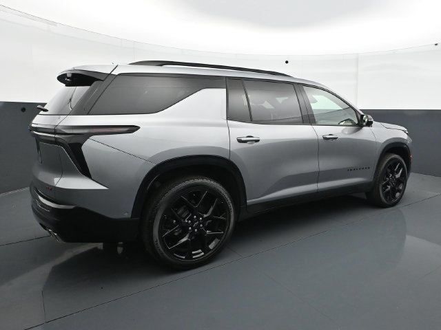 Used 2025 Chevrolet Traverse RS AWD/4WD image 7