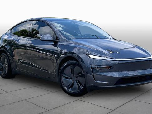 Used 2026 Tesla Model Y 2WD image 2