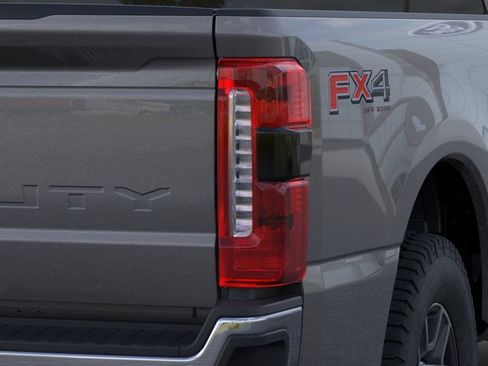 New 2026 Ford F250 Lariat w/ Lariat Premium Package AWD/4WD image 44