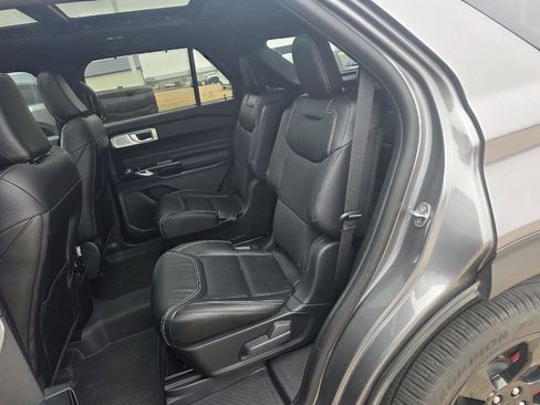 Used 2024 Ford Explorer ST w/ Equipment Group 401A image 7