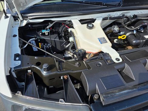 Used 2019 GMC Savana 3500 Extended w/ Driver Convenience Package image 20