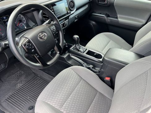 Used 2022 Toyota Tacoma SR image 10