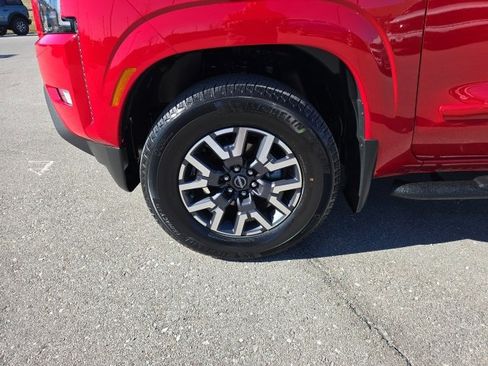 Used 2022 Nissan Frontier SV image 9