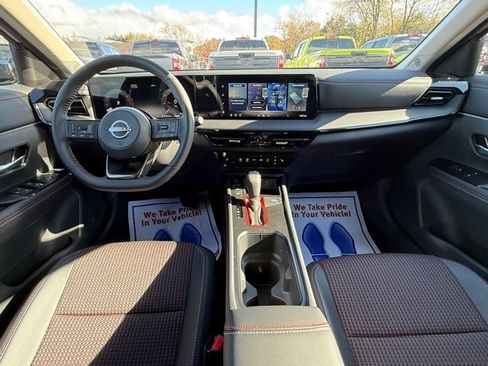 New 2026 Nissan Kicks SR w/ Cold Weather Package image 18
