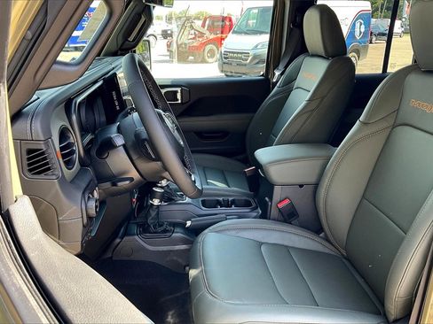 New 2025 Jeep Gladiator Mojave image 9