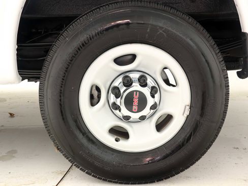 Used 2021 GMC Savana 2500 Extended w/ Driver Convenience Package image 26