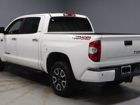 Used 2020 Toyota Tundra Limited w/ Limited Premium Package AWD/4WD image 11