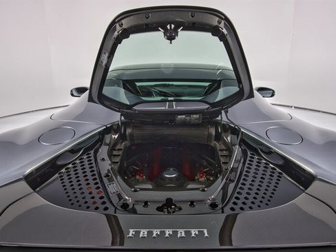 Used 2023 Ferrari SF90 Spider AWD/4WD image 35