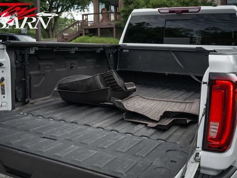 Used 2023 GMC Sierra 3500 Denali w/ Denali Ultimate Package AWD/4WD image 17