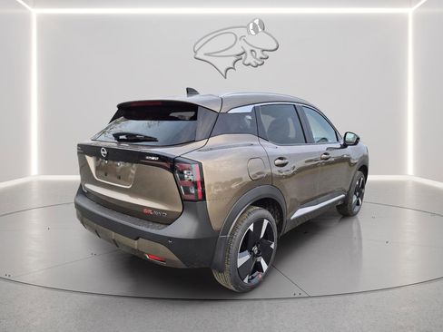 New 2026 Nissan Kicks SR image 5