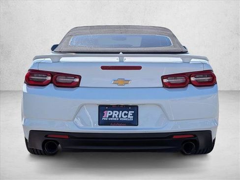 Used 2019 Chevrolet Camaro LT RWD image 7