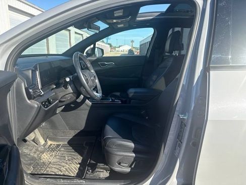 Used 2023 Kia Sportage X-Line w/ X-Line Premium Package AWD/4WD image 4