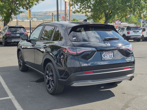 Used 2024 Honda HR-V Sport image 8