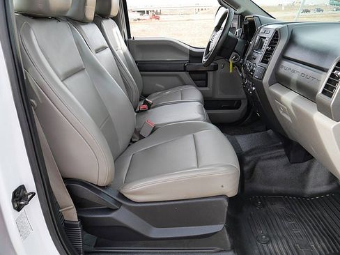 Used 2017 Ford F550 4x4 Crew Cab Super Duty image 44