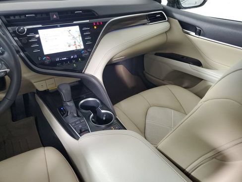 Used 2018 Toyota Camry XLE w/ Driver Assist Package FWD image 12