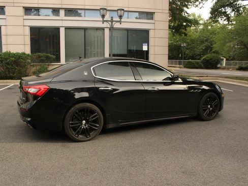 Used 2019 Maserati Ghibli S Q4 AWD/4WD image 7