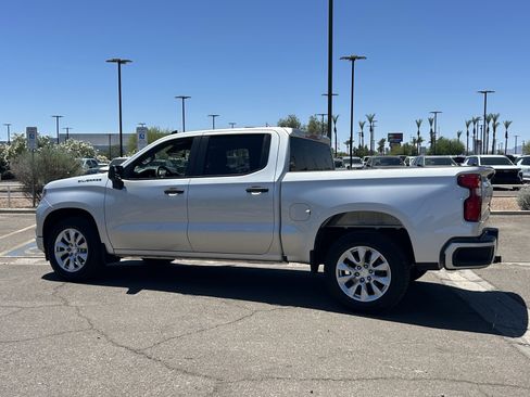 Used 2022 Chevrolet Silverado 1500 Custom RWD image 3