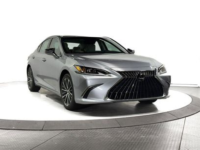 New 2025 Lexus ES 350 w/ Premium Package