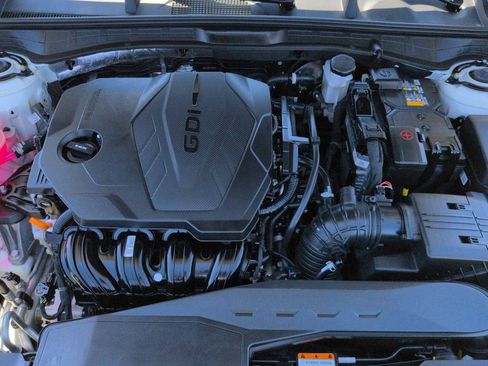 Used 2025 Hyundai Sonata SEL FWD image 15