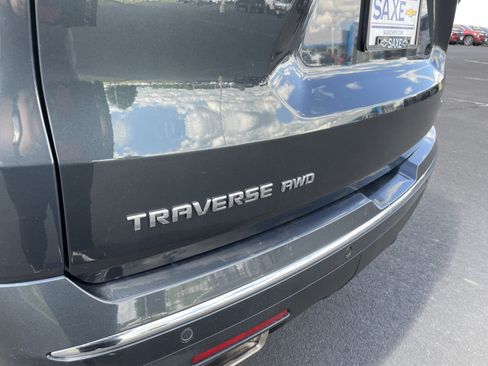 Used 2018 Chevrolet Traverse Premier w/ LPO, Floor Liner Package AWD/4WD image 30