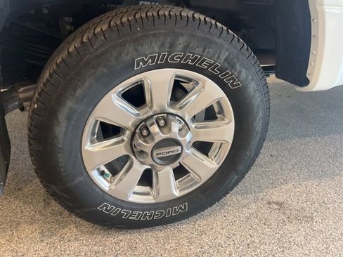 Used 2022 Ford F350 Platinum w/ Snow Plow Prep Package image 6