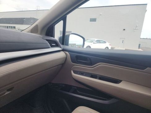 Used 2018 Honda Odyssey EX-L image 15
