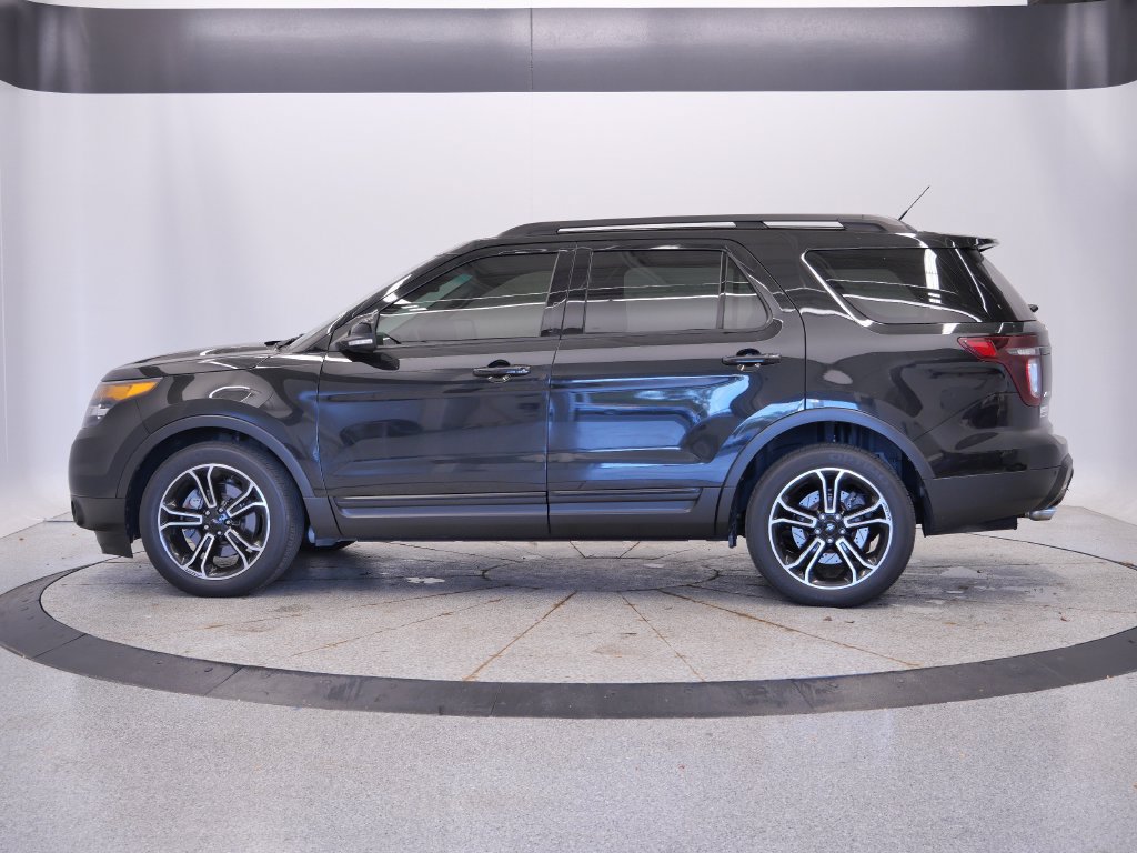 Used 2015 Ford Explorer Sport AWD/4WD image 2