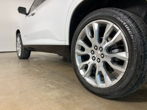 Used 2024 GMC Acadia Denali w/ Super Cruise Package image 18