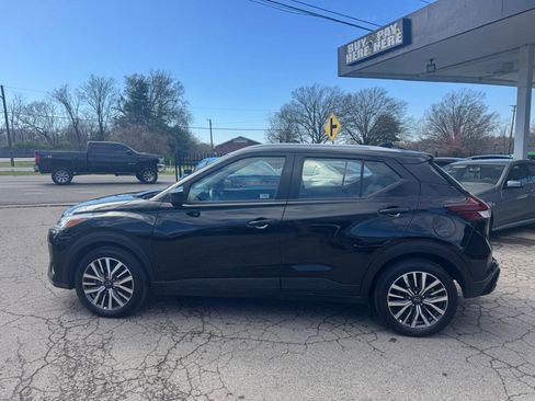 Used 2024 Nissan Kicks SV image 4