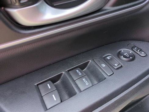 Used 2020 Honda CR-V EX-L image 12