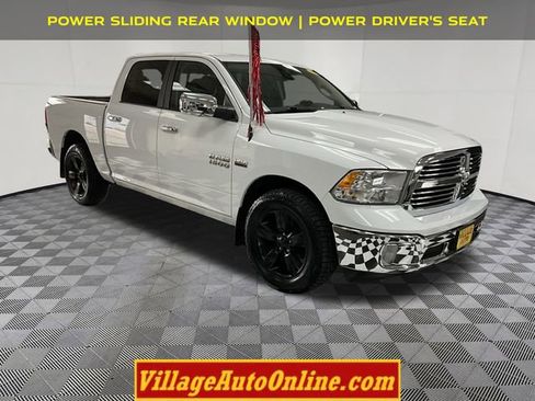 Used 2017 RAM 1500 Classic SLT w/ SLT Plus D←cor Group image 5