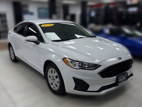 Used 2020 Ford Fusion S image 3