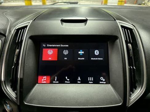 Used 2019 Ford Edge SEL w/ Equipment Group 201A AWD/4WD image 21