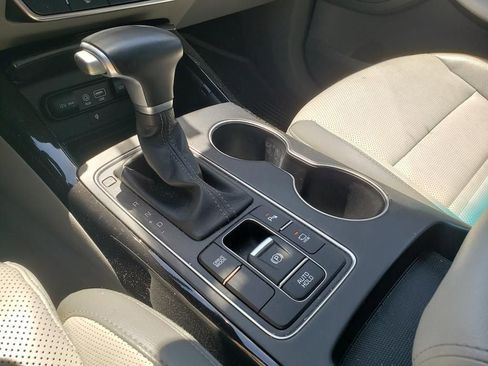 Used 2020 Kia Sorento SX FWD image 30