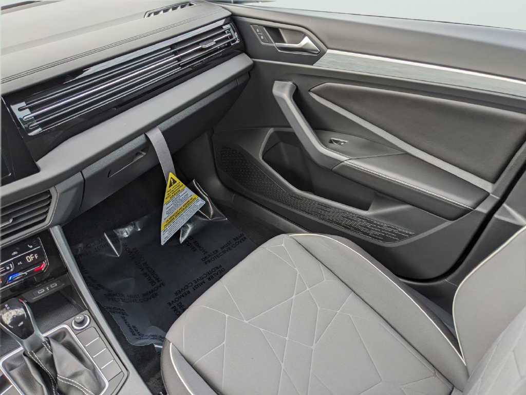 Certified 2026 Volkswagen Jetta Sport FWD image 23