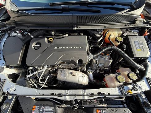 Used 2016 Chevrolet Volt LT w/ Comfort Package image 10