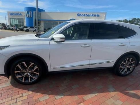 Used 2024 Acura MDX FWD w/ Technology Package image 7