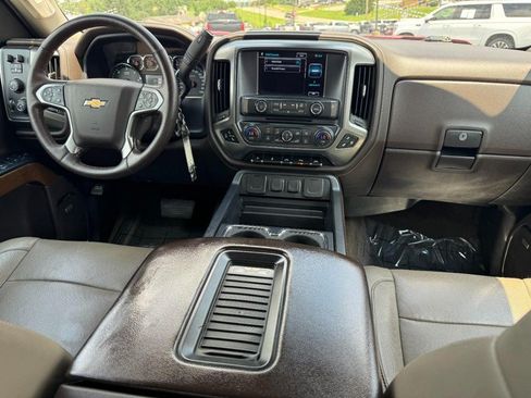 Used 2018 Chevrolet Silverado 1500 LTZ w/ Sport Package AWD/4WD image 11