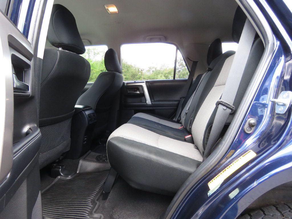 Used 2019 Toyota 4Runner SR5 AWD/4WD image 19