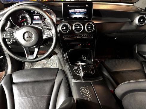 Used 2017 Mercedes-Benz GLC 300 4MATIC image 39